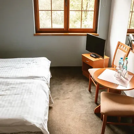 アパートホテル Przystan Nad Sola 3*