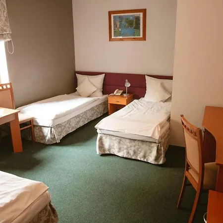 アパートホテル Przystan Nad Sola ビエラニー